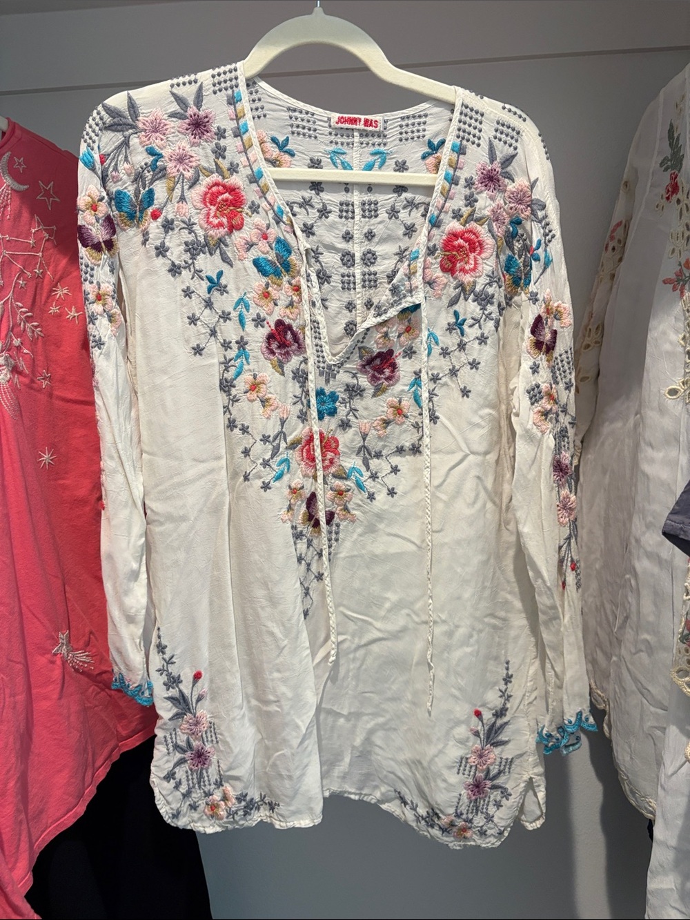 Johnny Was White Embroidered Floral Tunic with Multicolor Blossoms